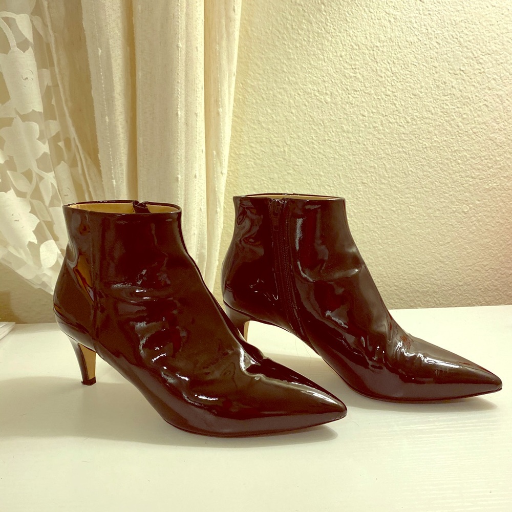 Kitten heel patent booties